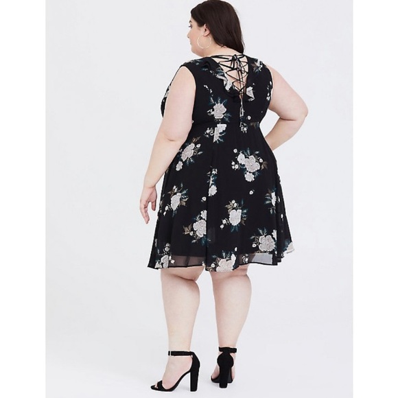 TORRID BLACK FLORAL CHIFFON SKATER DRESS - Picture 2 of 6